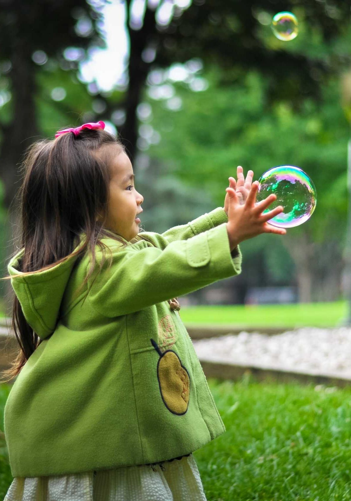 Child_in_park